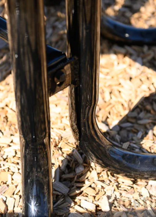 Thick Metal Legs